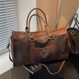 Elegant Leather Travel Bag – Adjustable, Large Capacity Weekend Bag with Zipper Closure and Durable Leather Straps